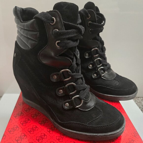 Guess Suede Black Wedge Boots Size 8.5 - Picture 1 of 4